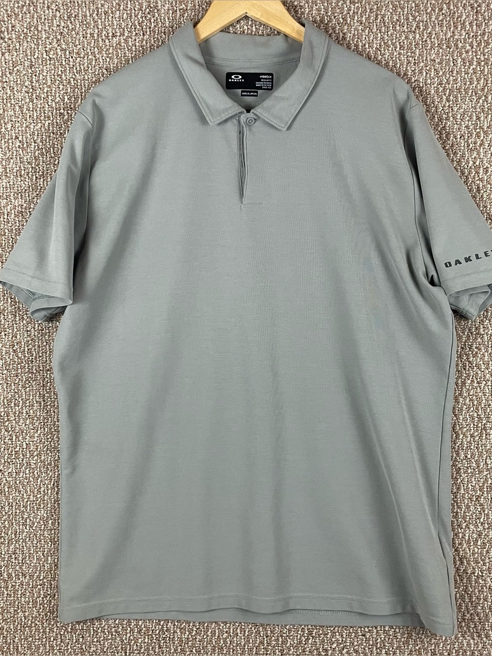 Oakley Hydrolix Polo Shirt Mens XL Gray Short Sleeve Golf Performance D95